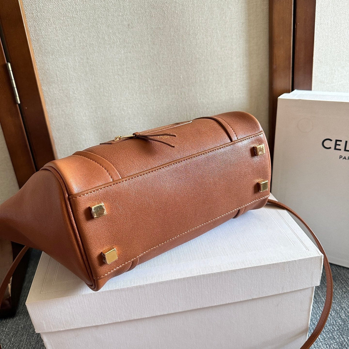 Celine 2026 Luggage Brown Shiny Lambskin 276250