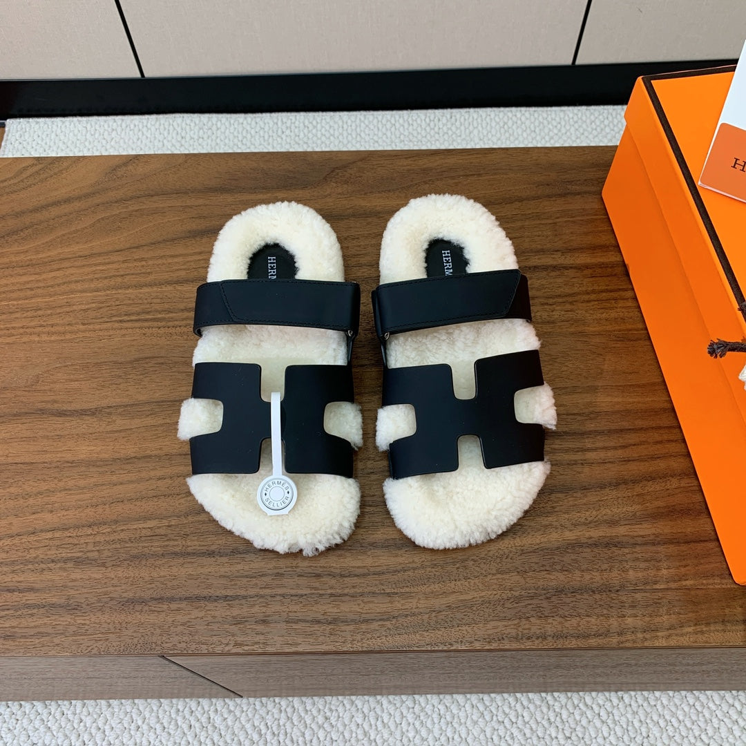 HM Chypre Sandal Black Mix White Wool And Cowhide Lining 984211