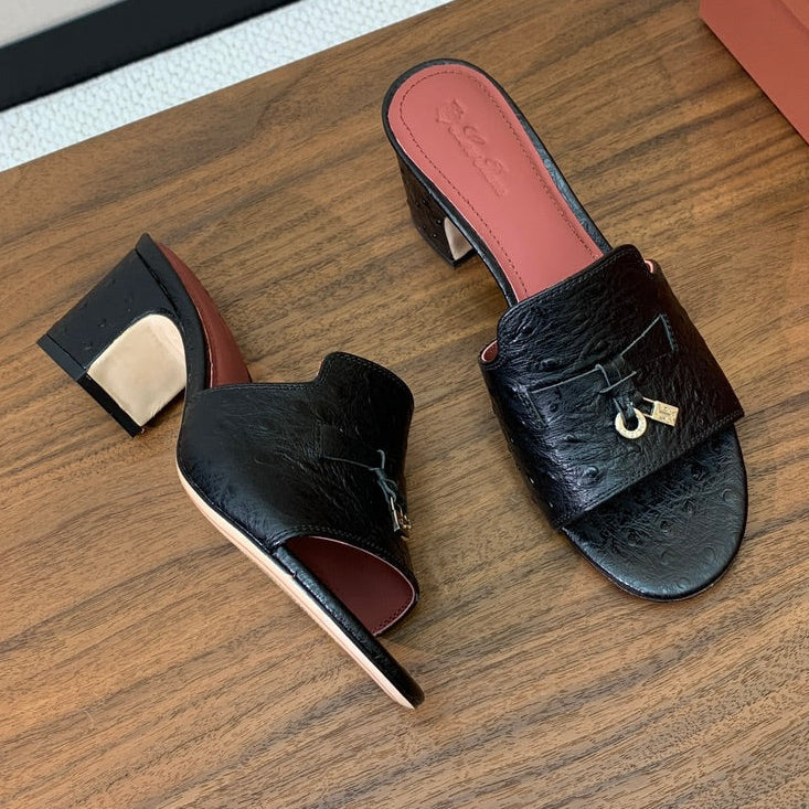LP 2025 Sandal Black Ostrich-patterned Cowhide Leather 357859
