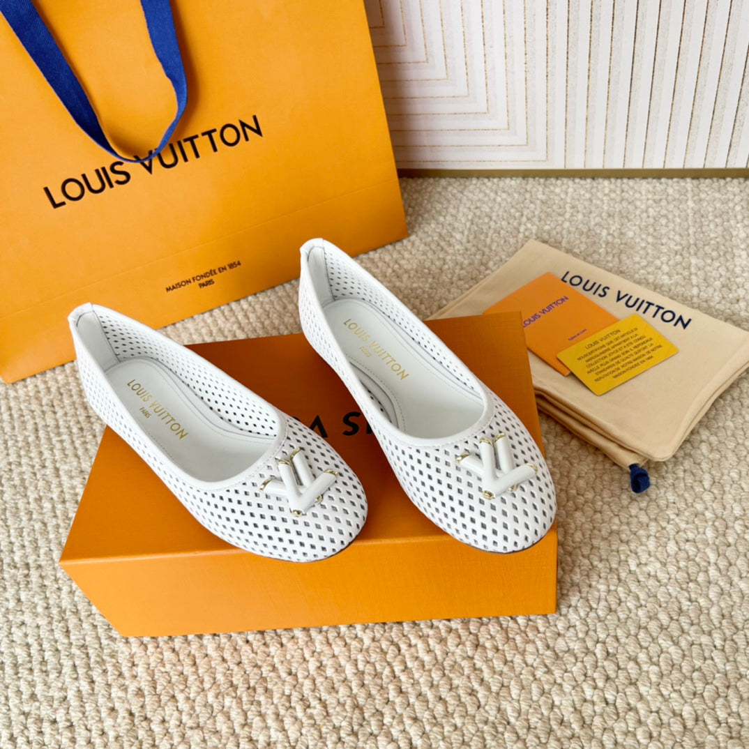 LV Shake Flat Ballerina White Cowhide