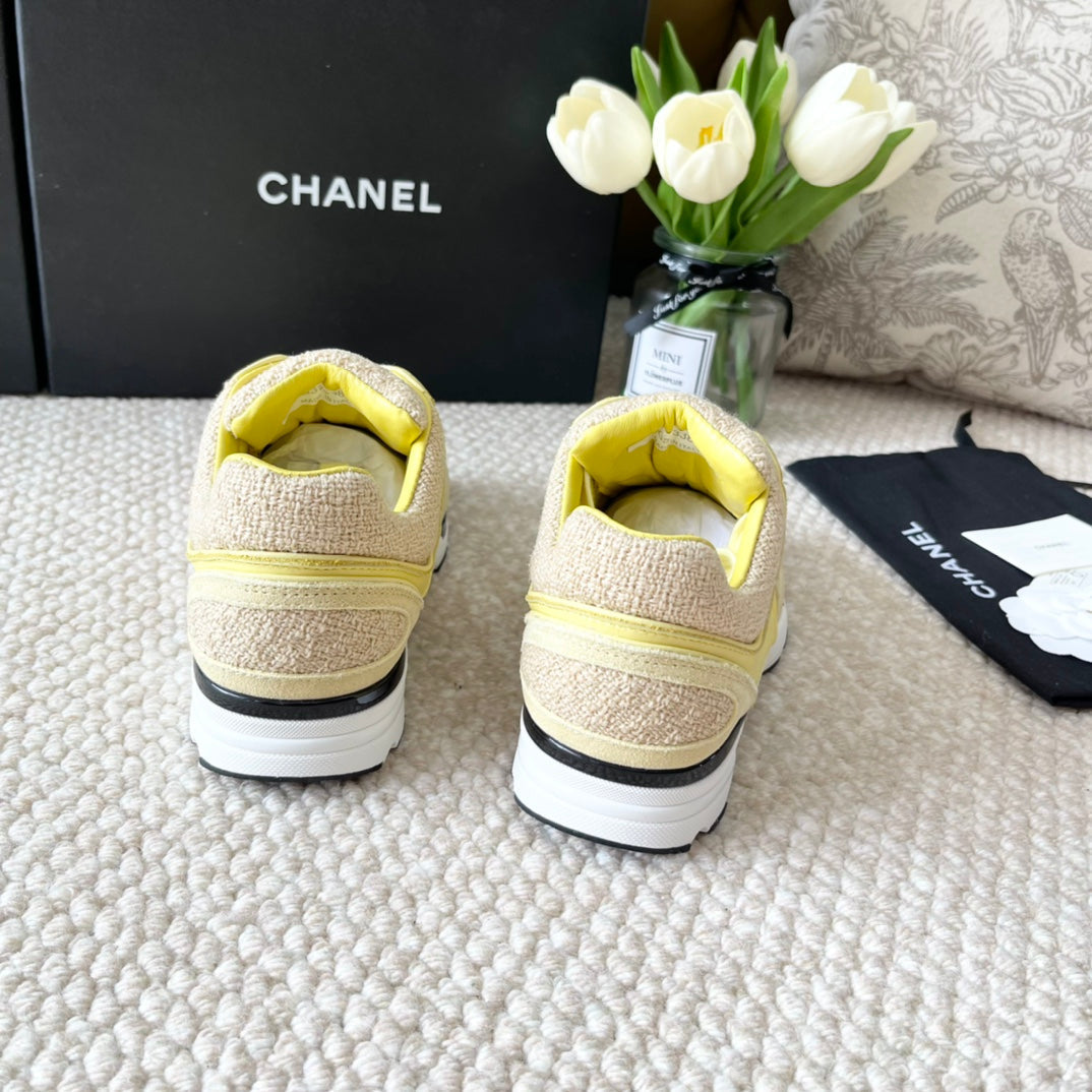 CC SNEAKER IN LIGHT YELLOW WOOL TWEED AND SUEDE