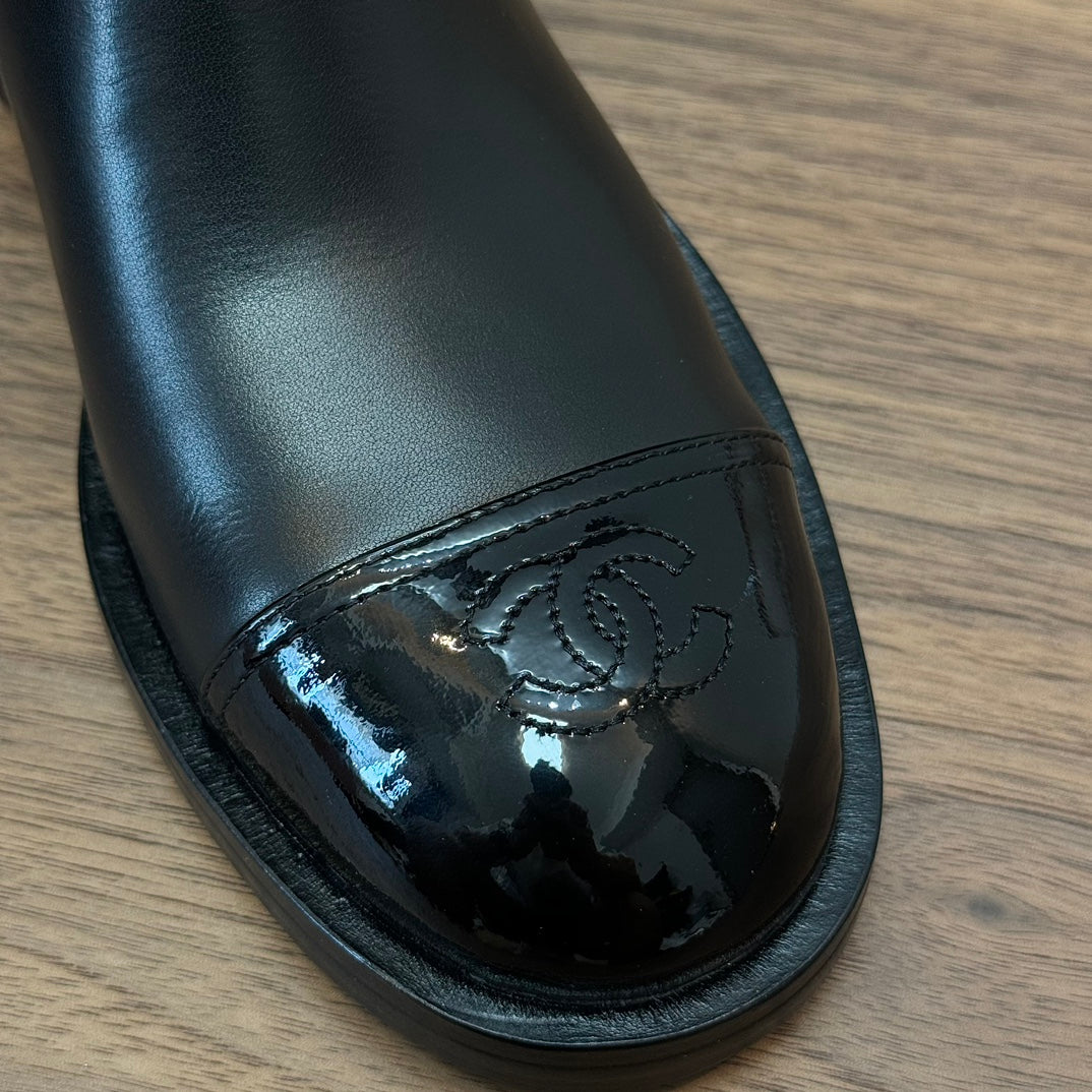 CC Short Boots Black Quilted Calfskin