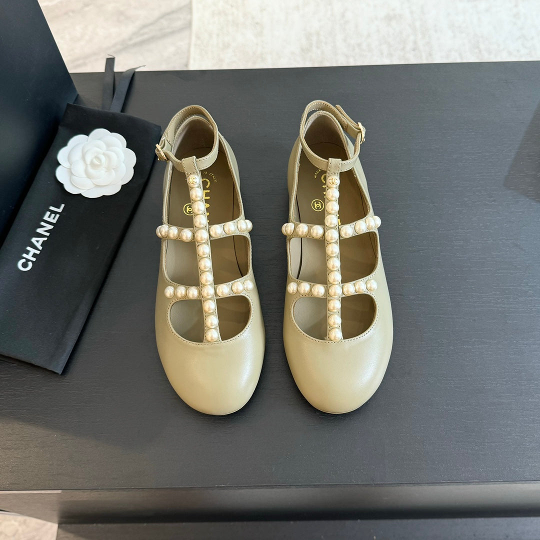 MARY JANES SHOES EICRU BEIGE GOATSKIN WITH FAUX PEARL