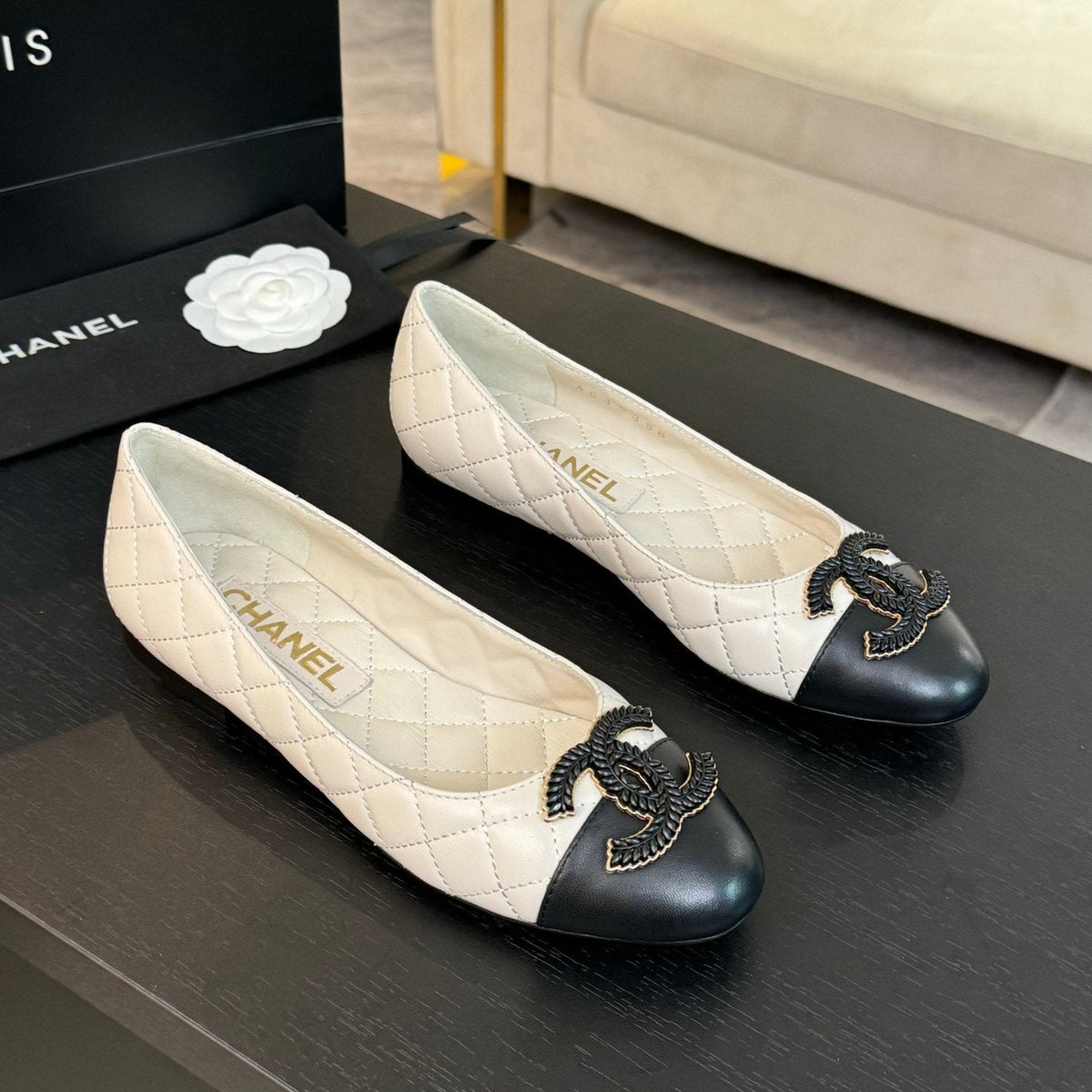 ballet flat white quilted lambskin large black cc logo