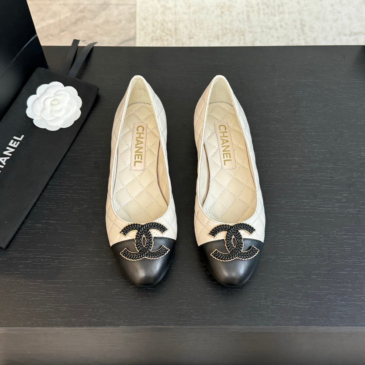 ballet flat white quilted lambskin large black cc logo