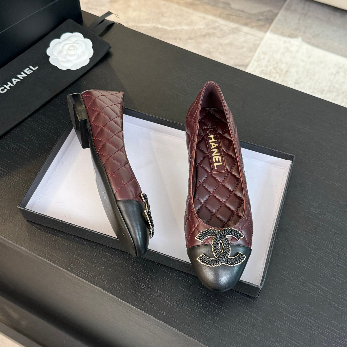 ballet flat burgundy quilted lambskin large black cc logo