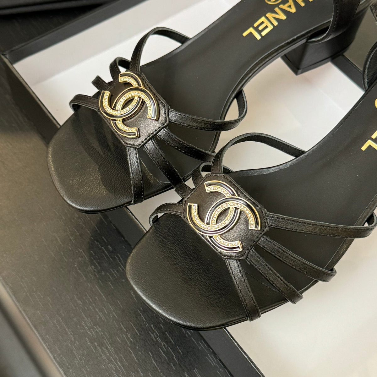 CC 45mm Sandal Black Sheepskin 212926
