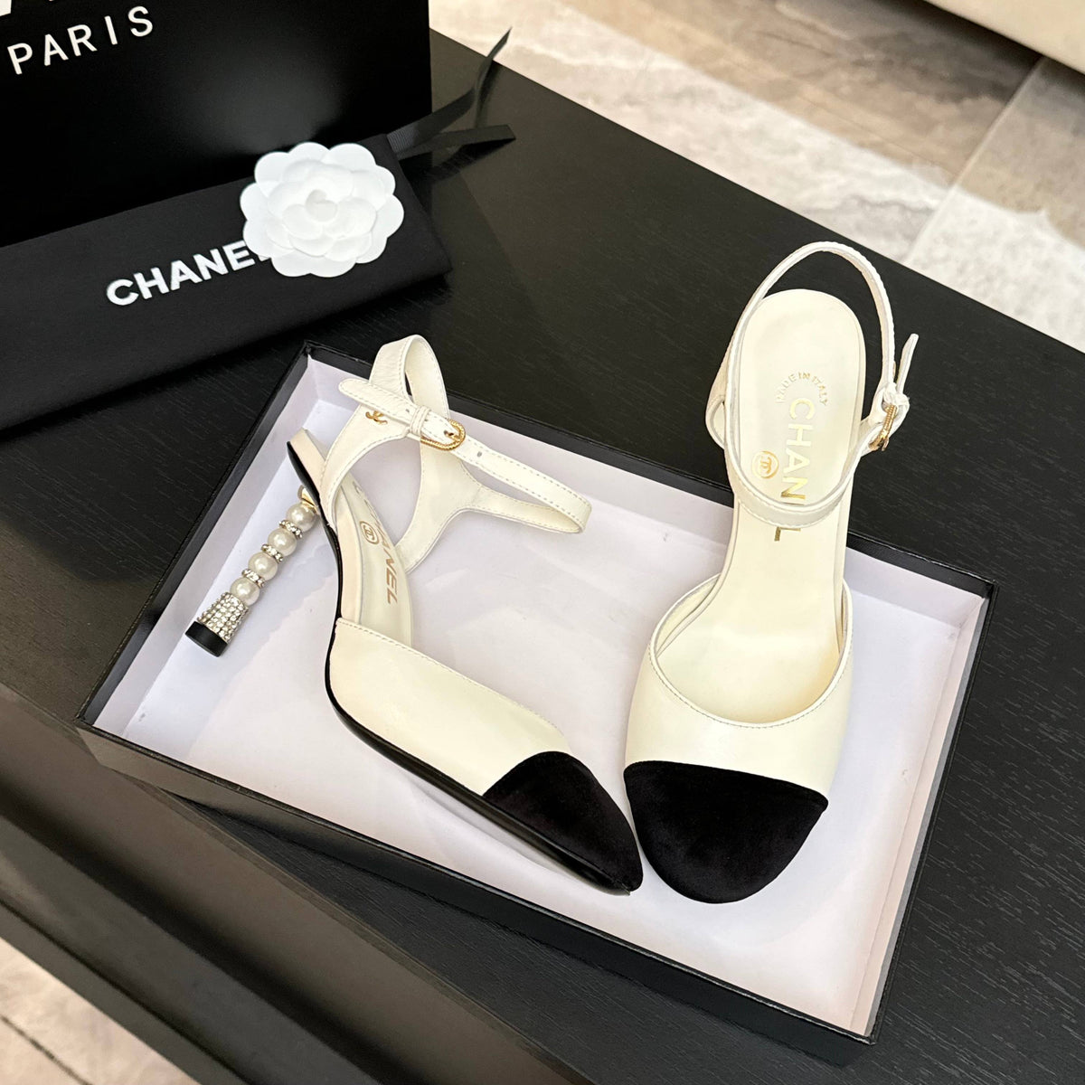 CC 25S Slingback 85mm White Calfskin Black Suede