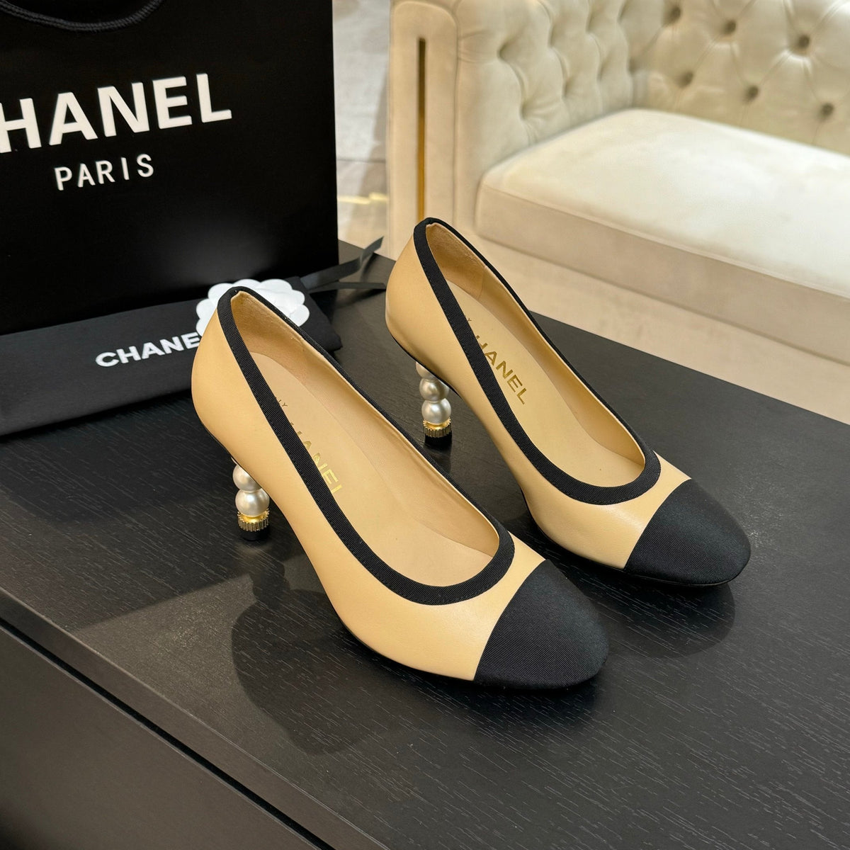 CC 25S Pump 85mm Beige Calfskin Black Grosgrain