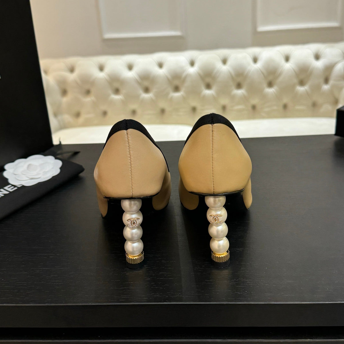 CC 25S Pump 85mm Beige Calfskin Black Grosgrain