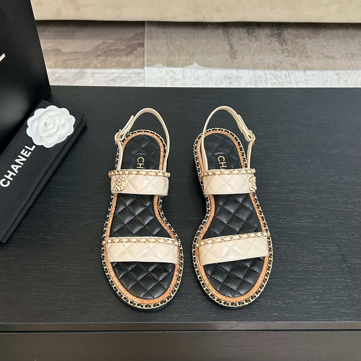 CC 25K sandal leather chain calfskin