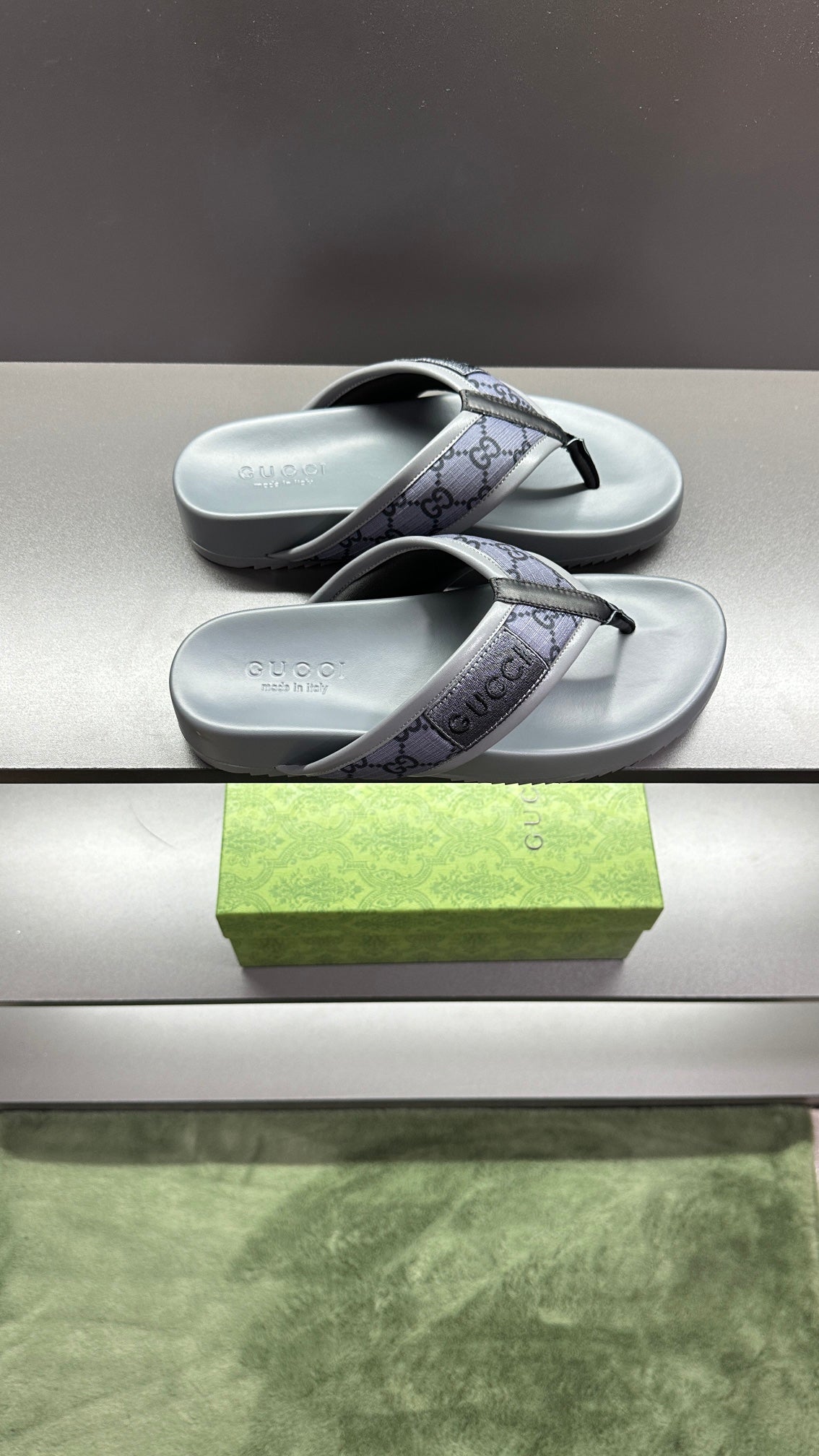 GG Men's Thong Sandals Purple Grey Polyester Leather 547243