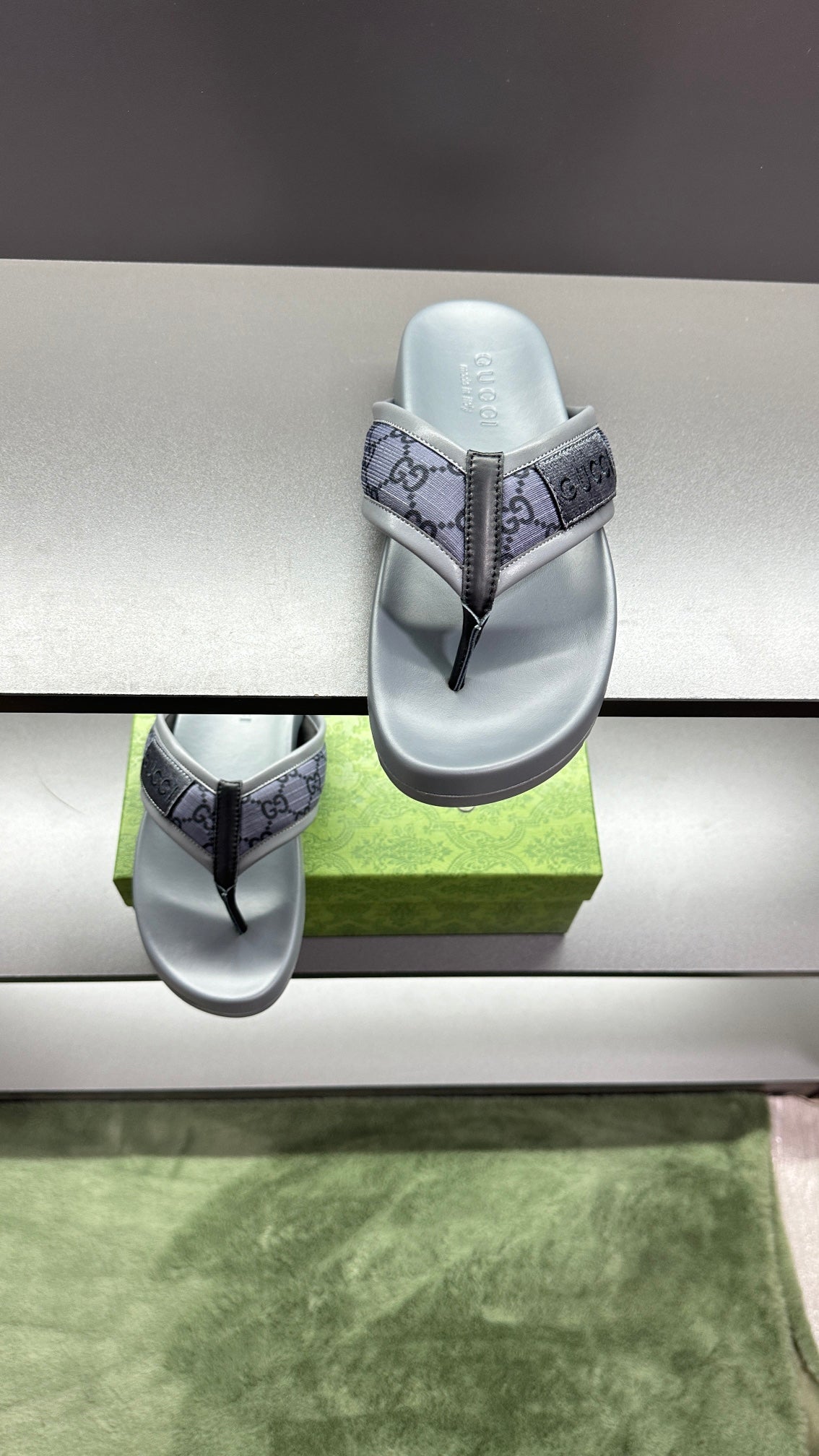 GG Men's Thong Sandals Purple Grey Polyester Leather 547243