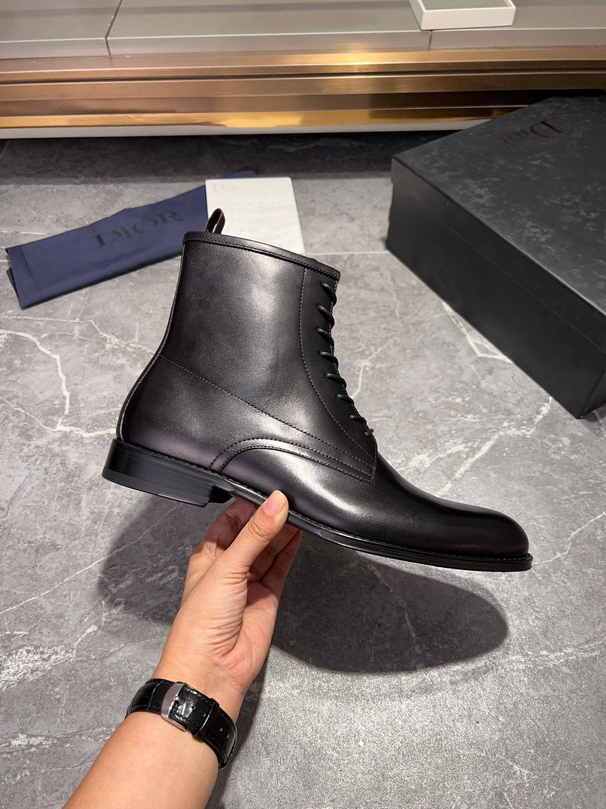 CD JUMP LACE-UP BOOT BLACK CALFSKIN
