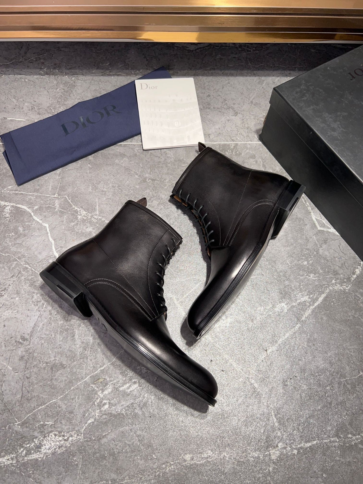 CD JUMP LACE-UP BOOT BLACK CALFSKIN