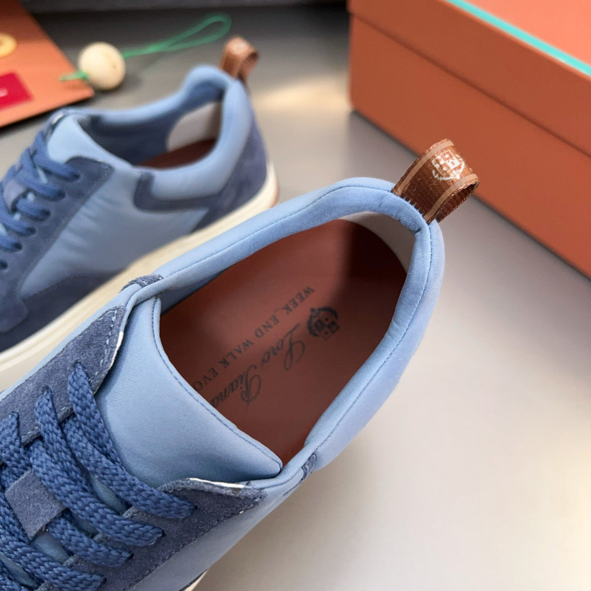 LP NEWPORT WALK SNEAKERS SKY SUEDE