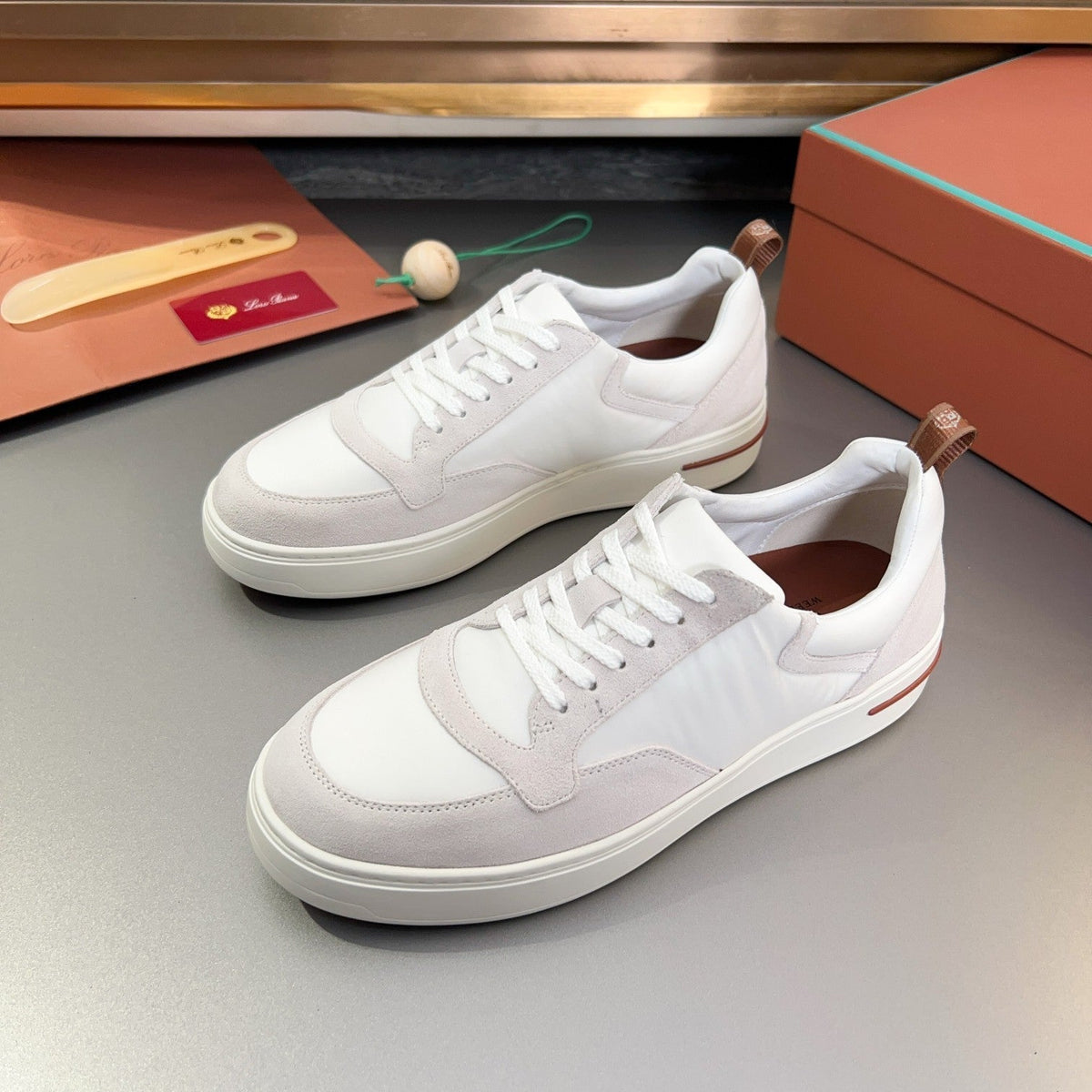 LP NEWPORT WALK SNEAKERS WHITE SUEDE