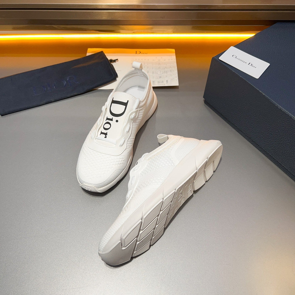 CD BASKETBALL SHOES WHITE BREATHABLE FABRIC
