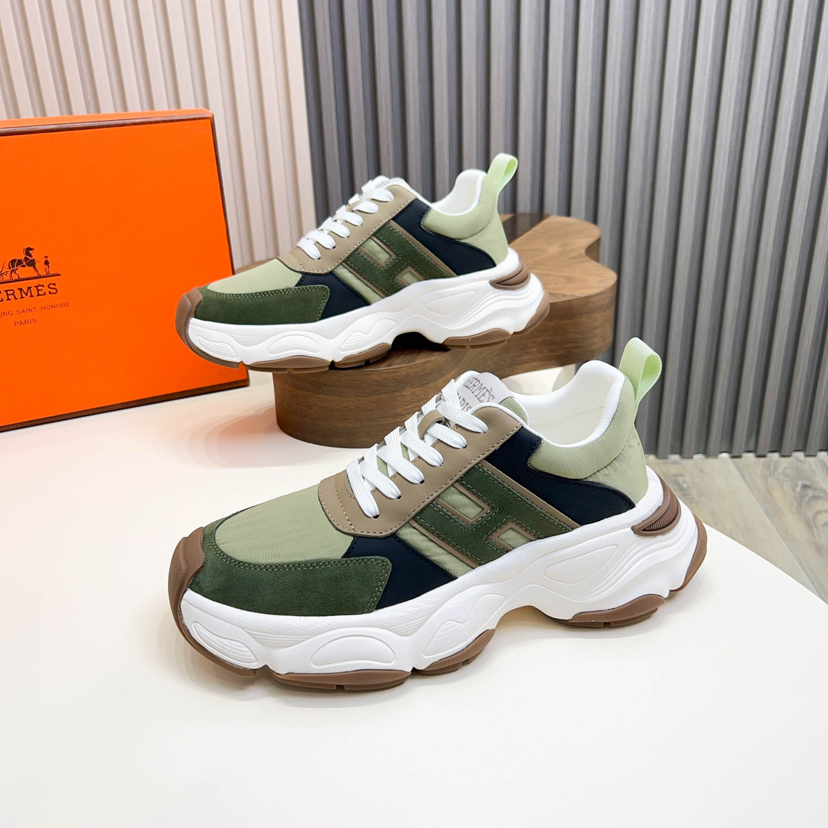 HM Men's Sneaker Green Calfskin Suede 601278