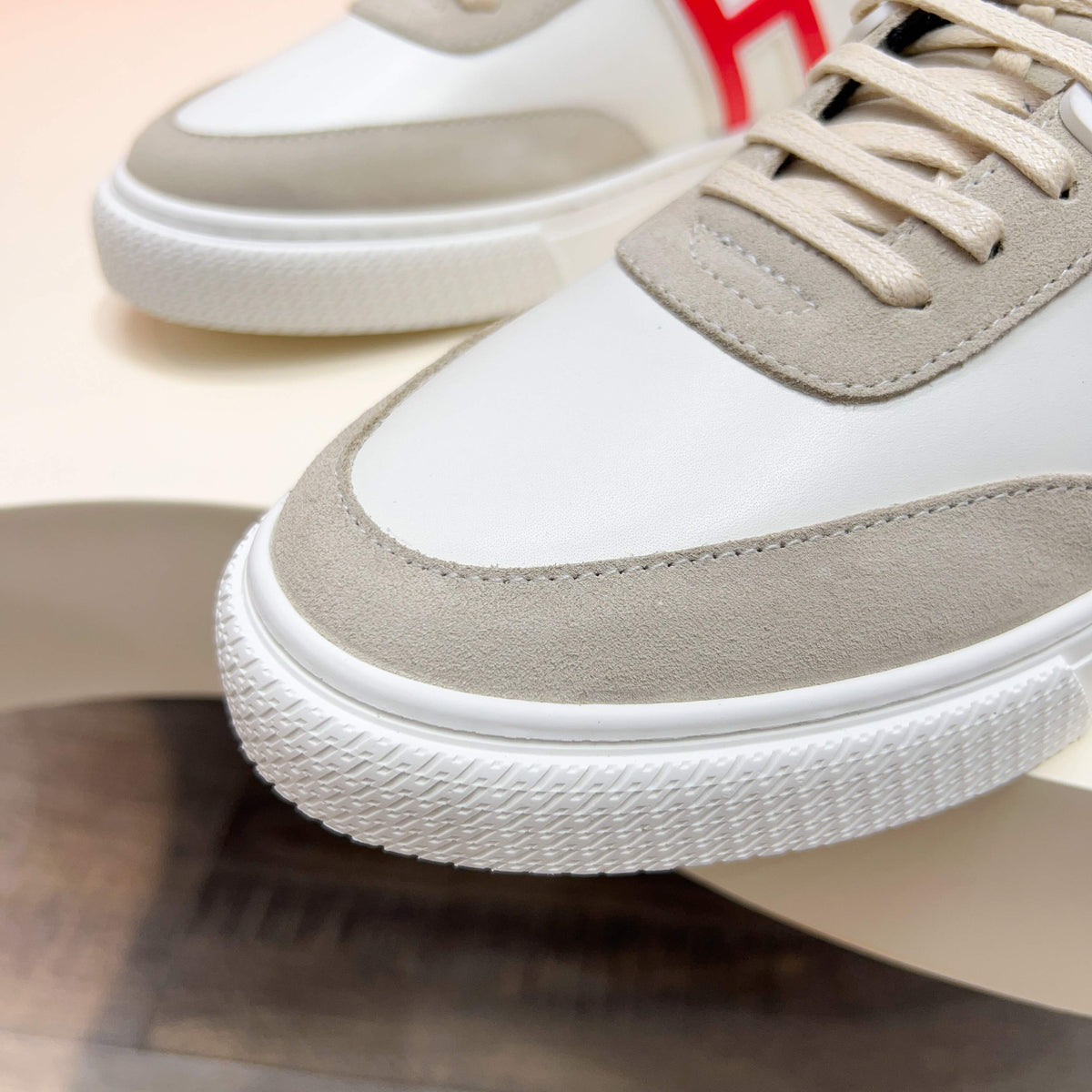 HM Men's Keep Mule White Calfskin Suede 652001