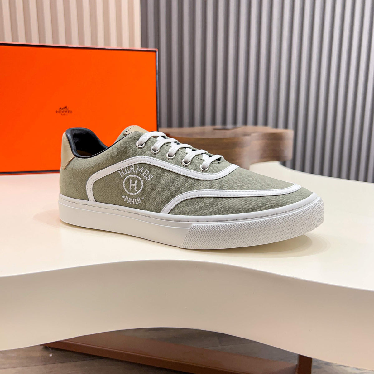 HM Men's Get Sneaker Light Green Cowhide Canvas 723511