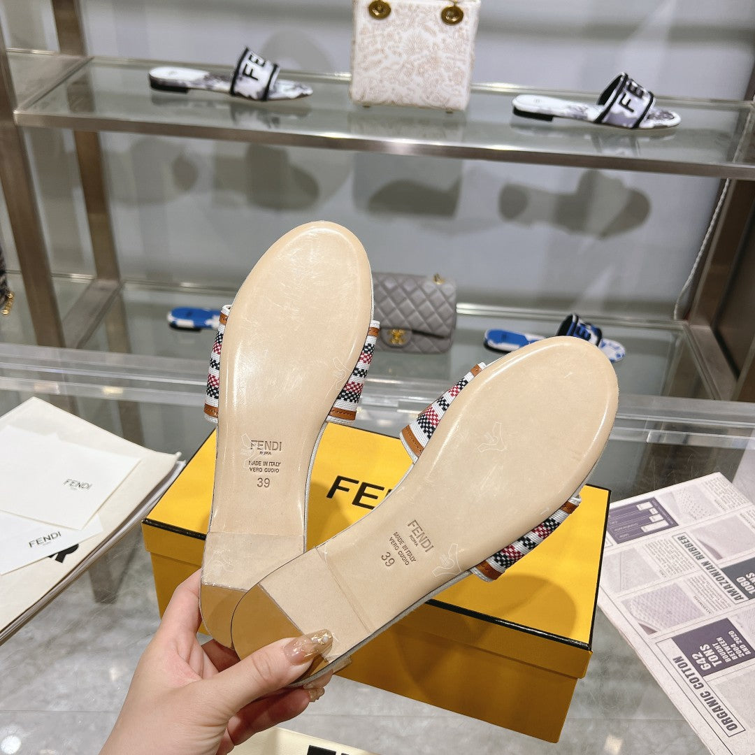 FF Women Signature Slides Tan White Canvas Slide