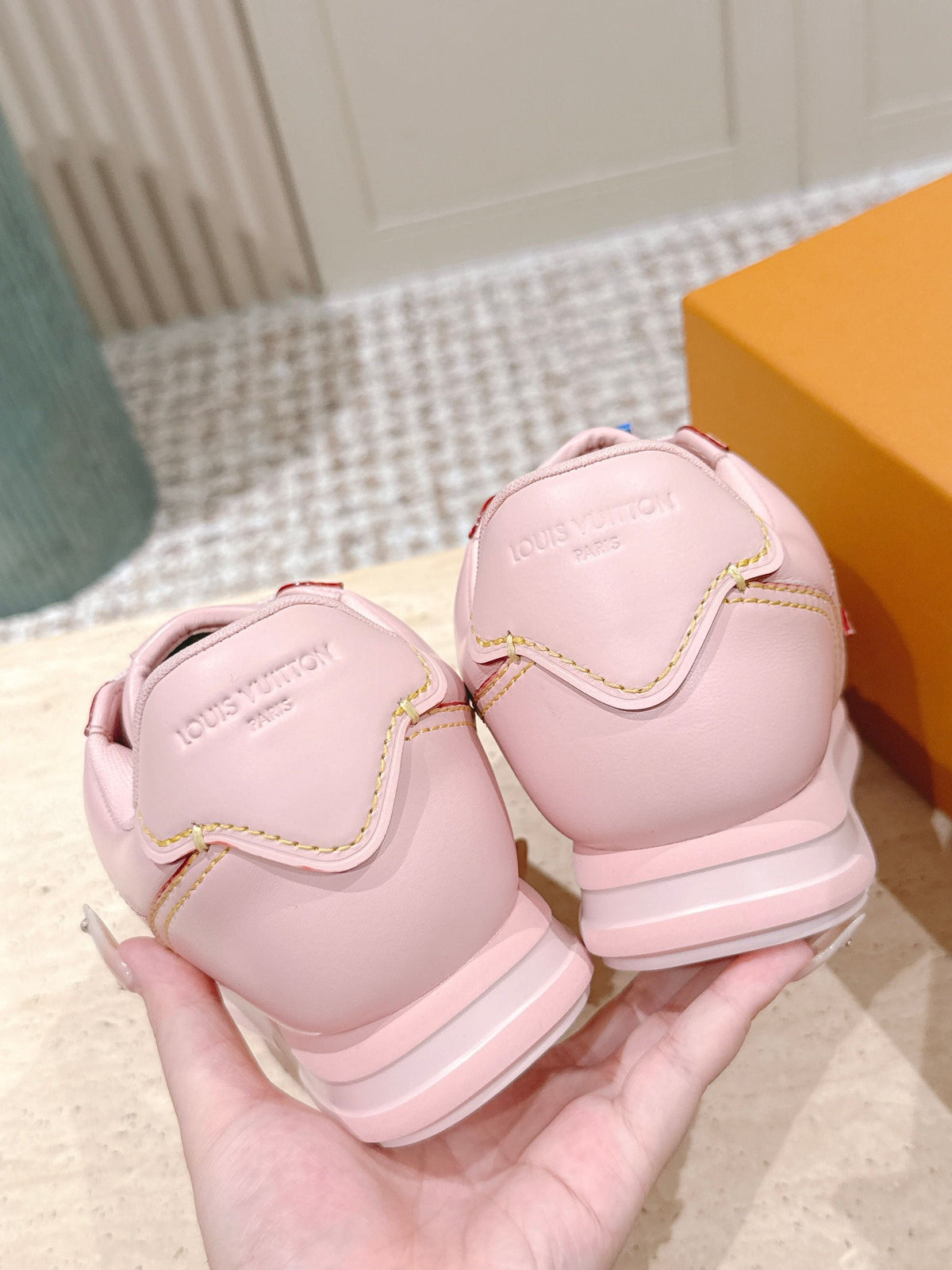 LV 25 Buttersoft Sneakers Pink Calfskin 576987