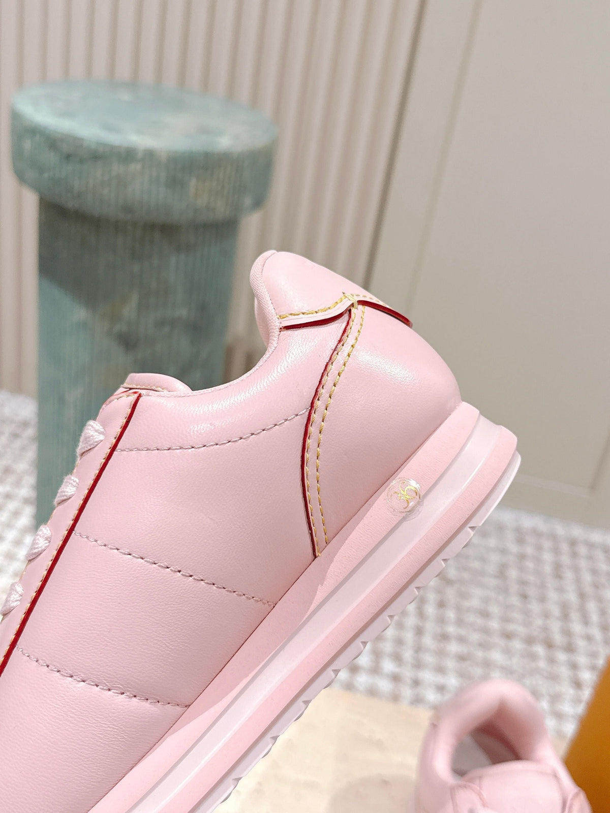 LV 25 Buttersoft Sneakers Pink Calfskin 576987