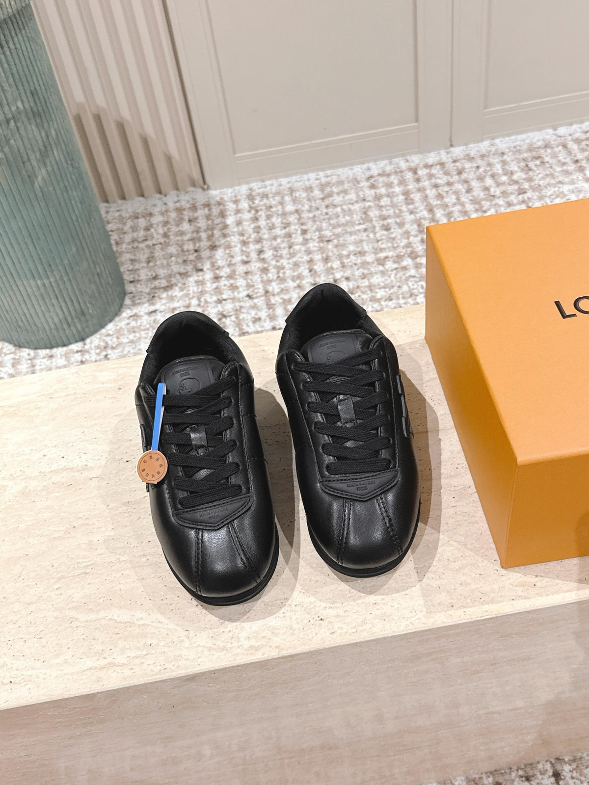 LV 25 Buttersoft Sneakers Black Calfskin 576992