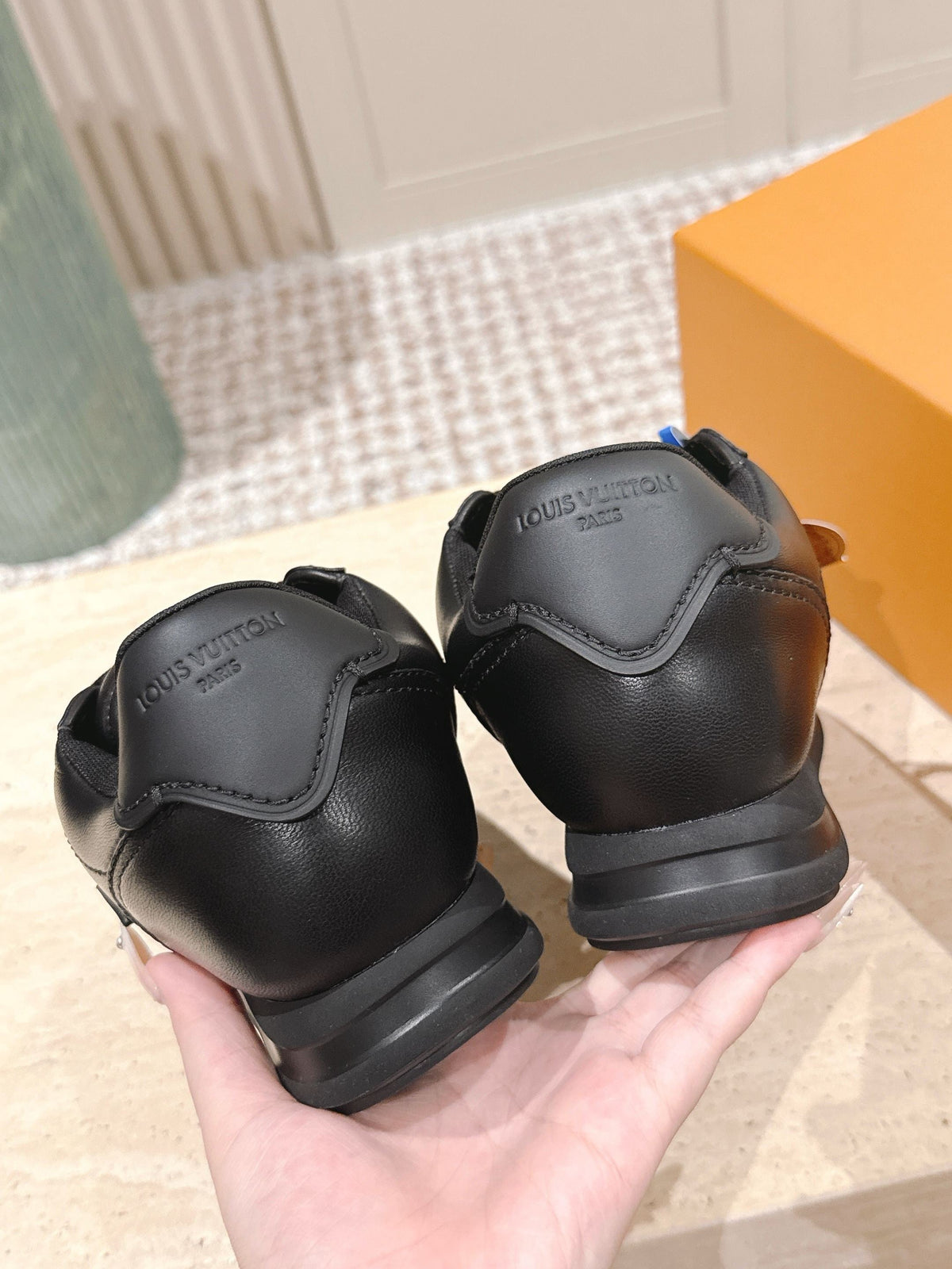 LV 25 Buttersoft Sneakers Black Calfskin 576992