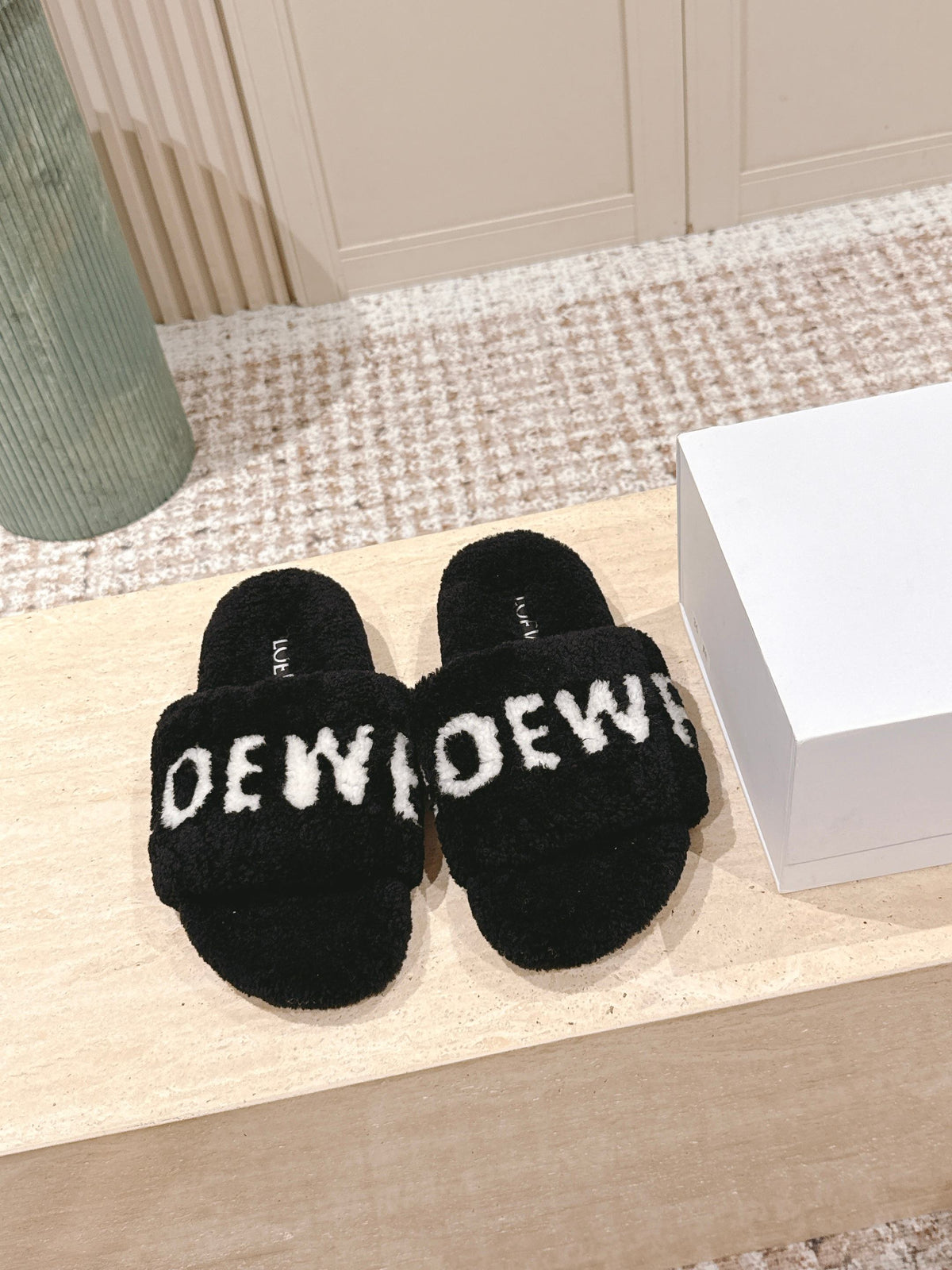 Loewe 2025 Fur Slipper Black White Wool 556016