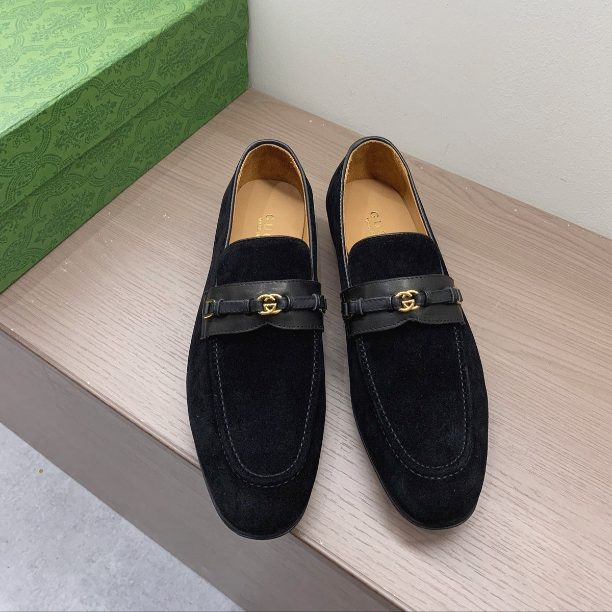 GG Men's Interlocking GG Loafer Black Suede 542501