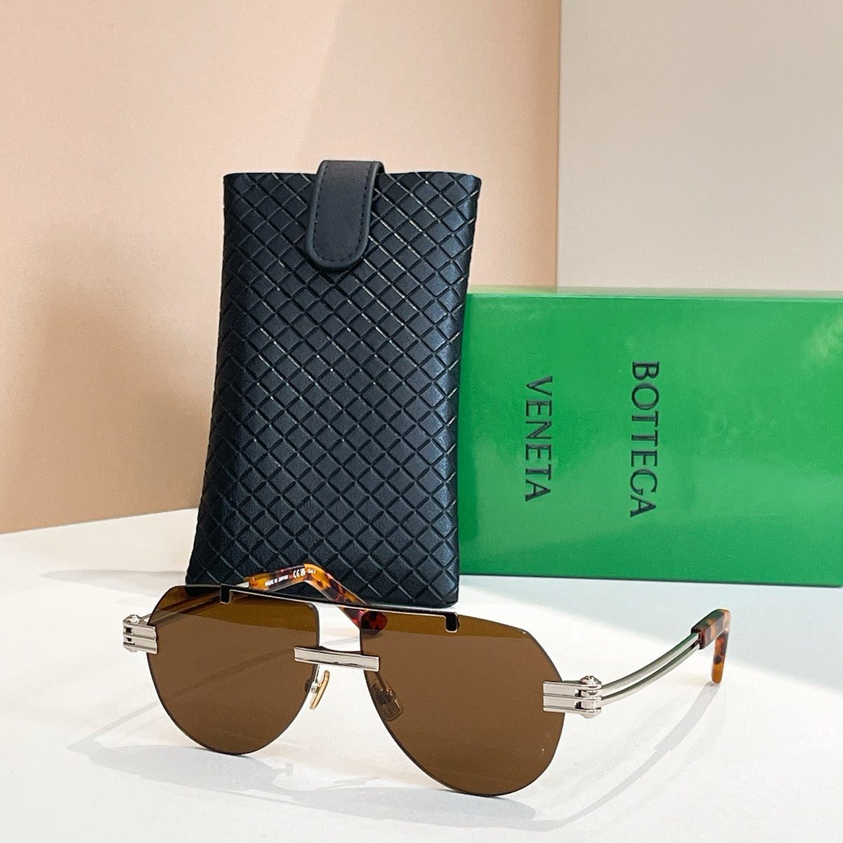 Bottega Veneta Sunglasses 660136