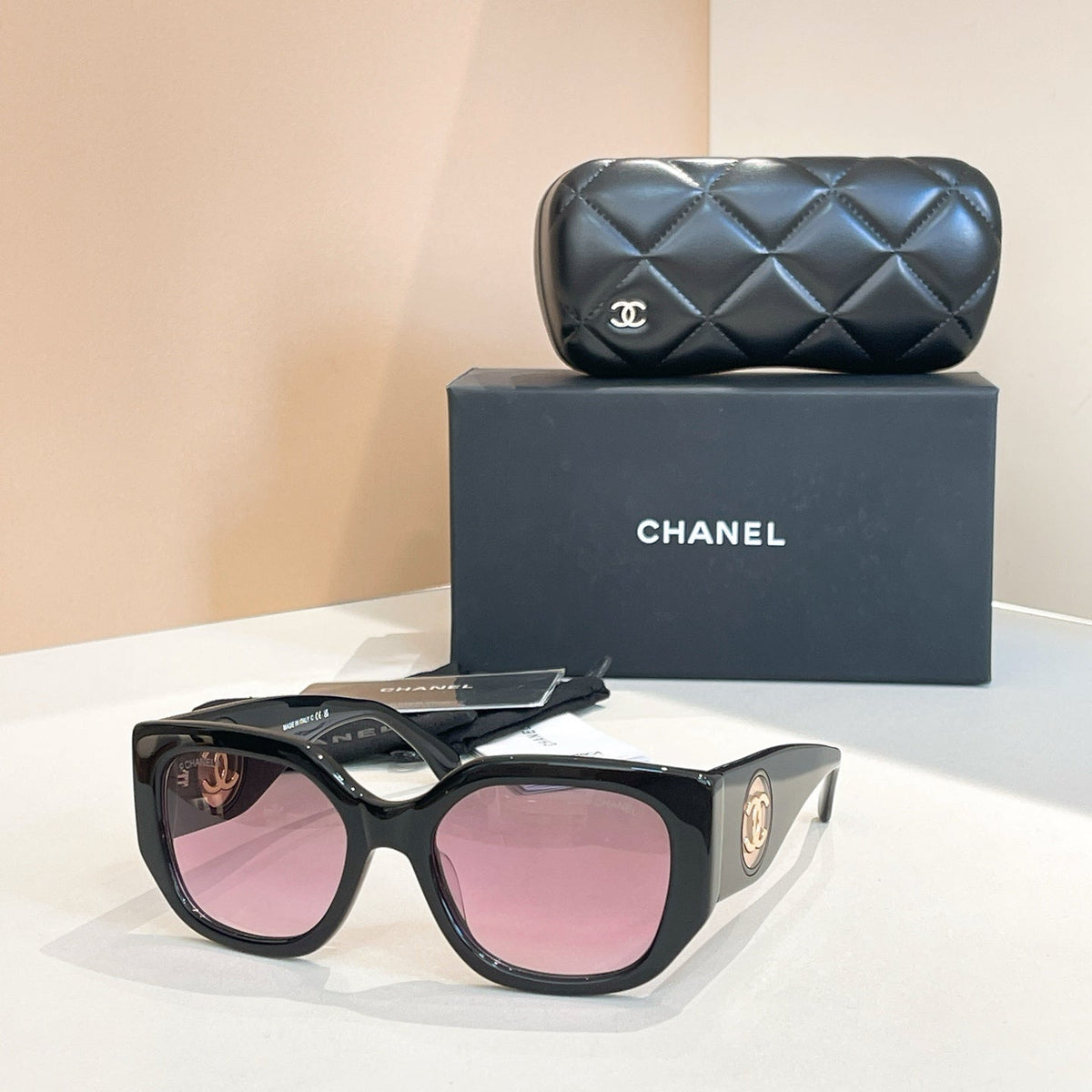 Chanel Sunglasses 676297