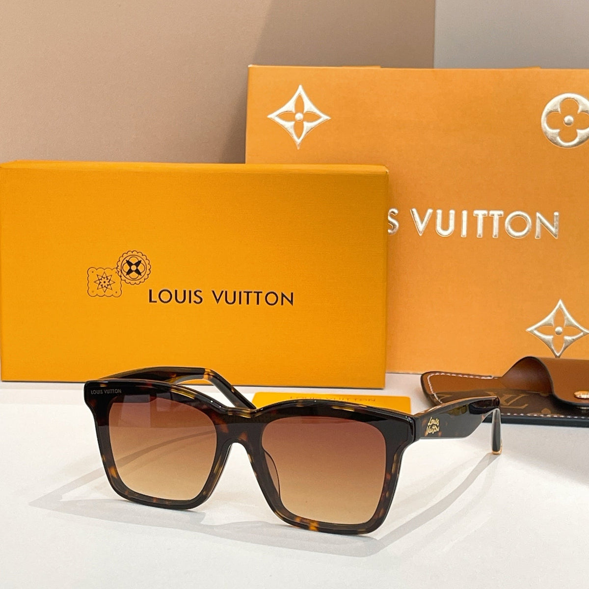 Louis Vuitton Sunglasses 686085