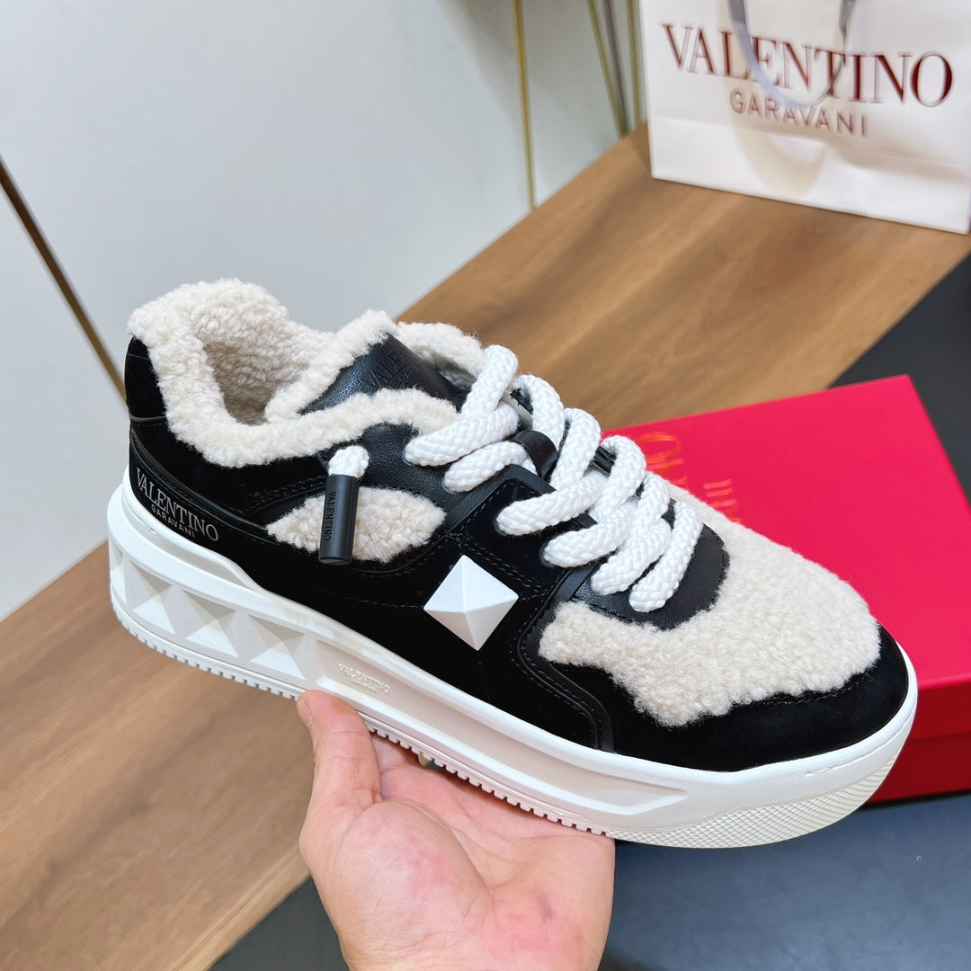 VT 2025 Garavani Sneakers Black Suede Wool Leather 546984