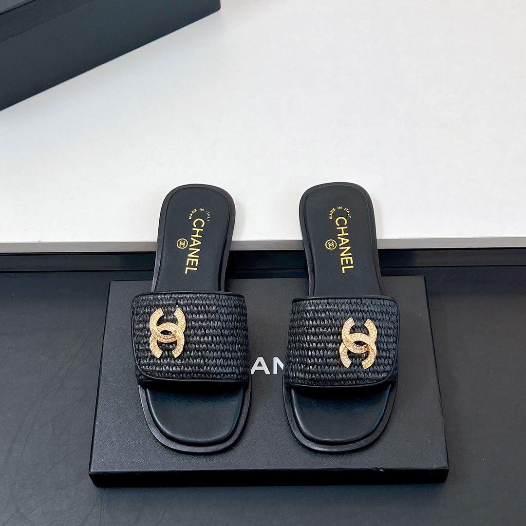 CC Slippers In Black Palm Fiber 149729