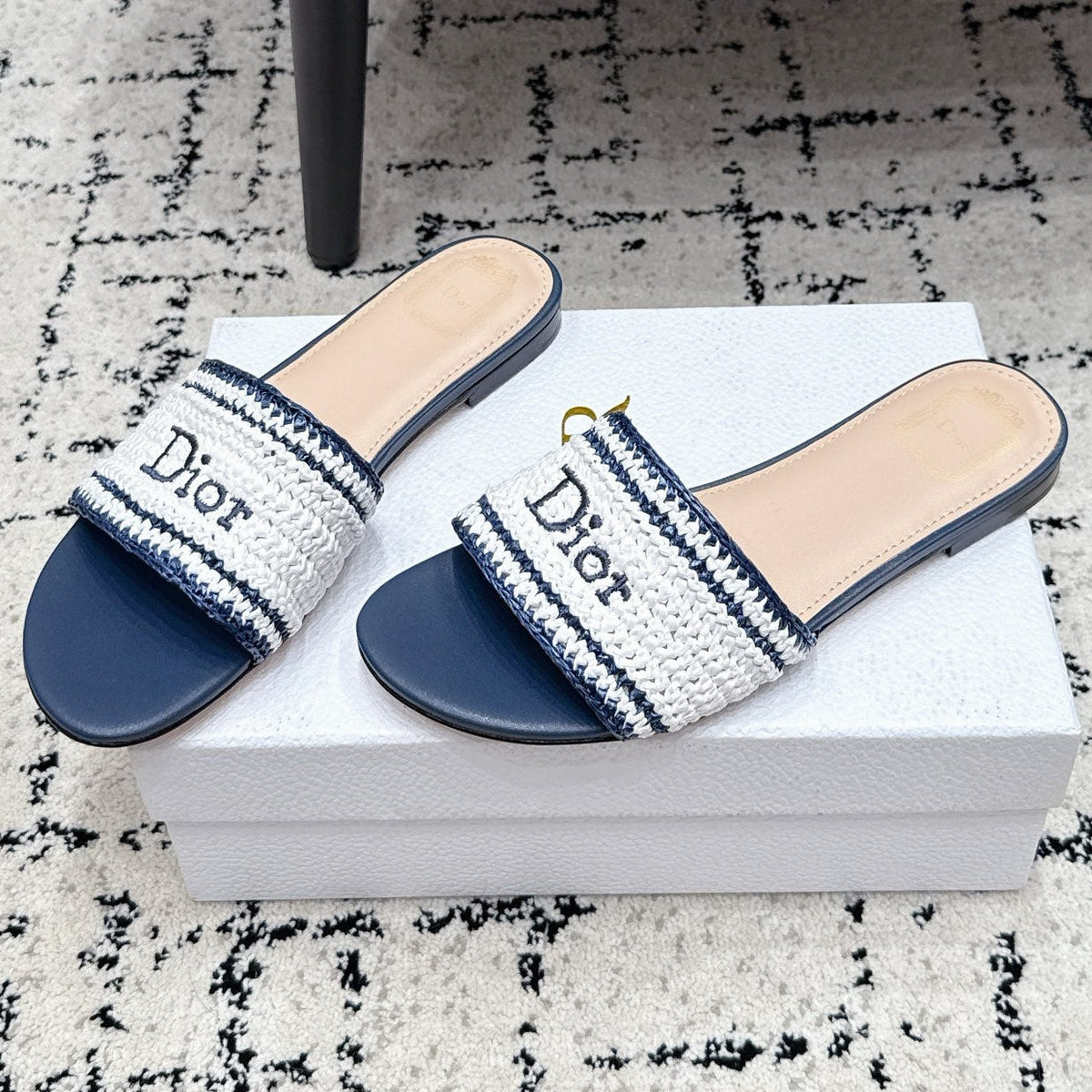 Dior 2026 Flat Sandal Raffia Woven 847001