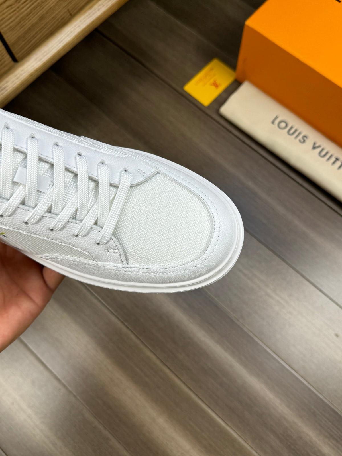 LV TRAINER SNEAKER WHITE MIX GREY CALFSKIN AND BREATHABLE FABRIC