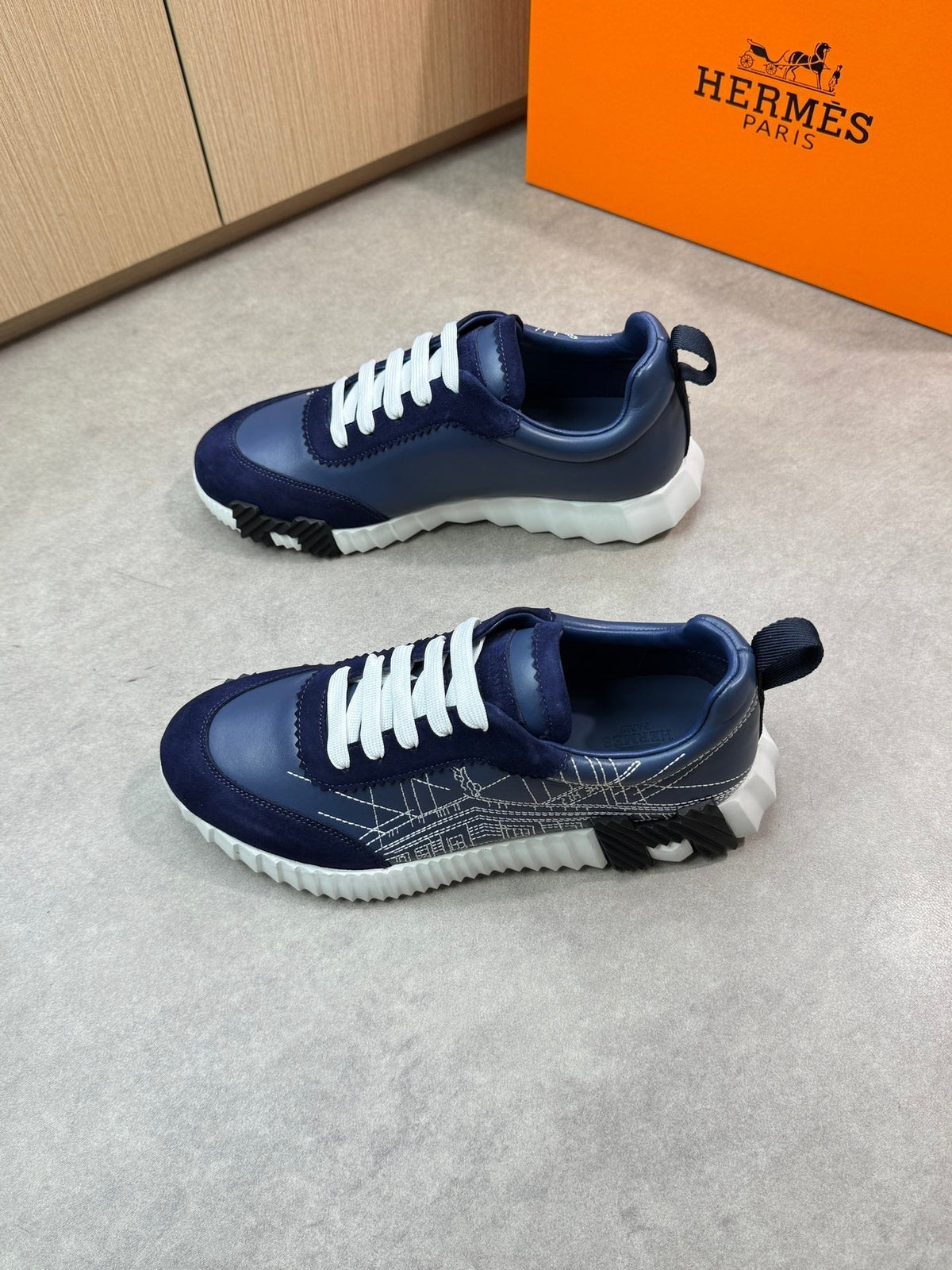 HM Men's Bouncing Sneaker Navy Blue Calfskin Suede 696024