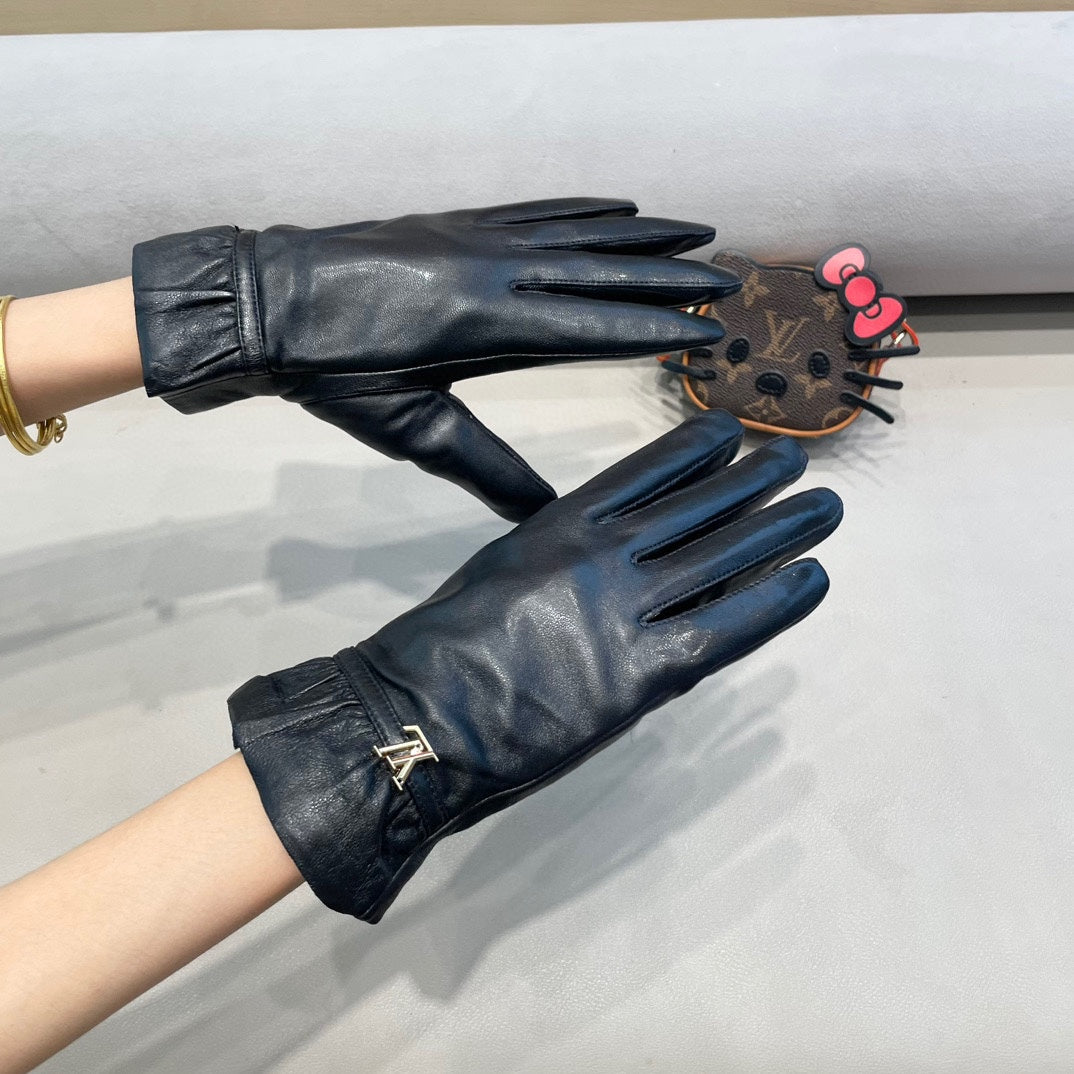 LV Gloves In Black Lambskin 454575