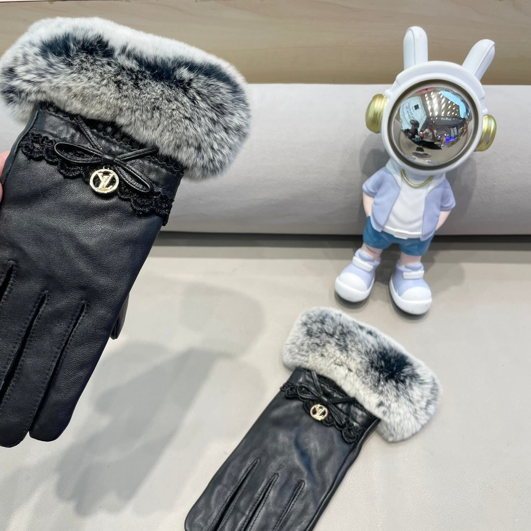 LV Gloves In Black Lambskin And Rabbit Fur 456264
