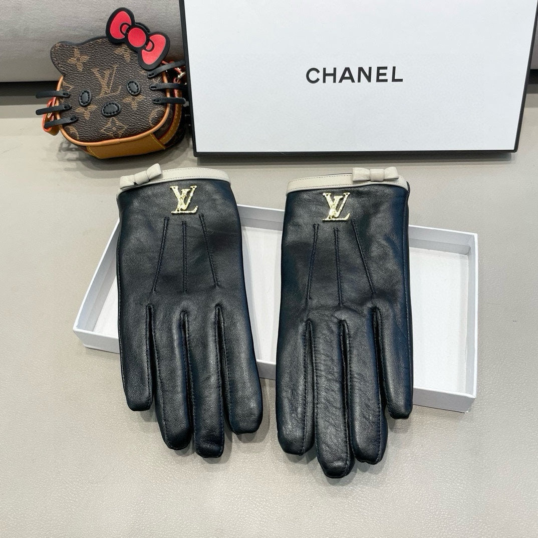 LV Gloves In Black Lambskin 458517