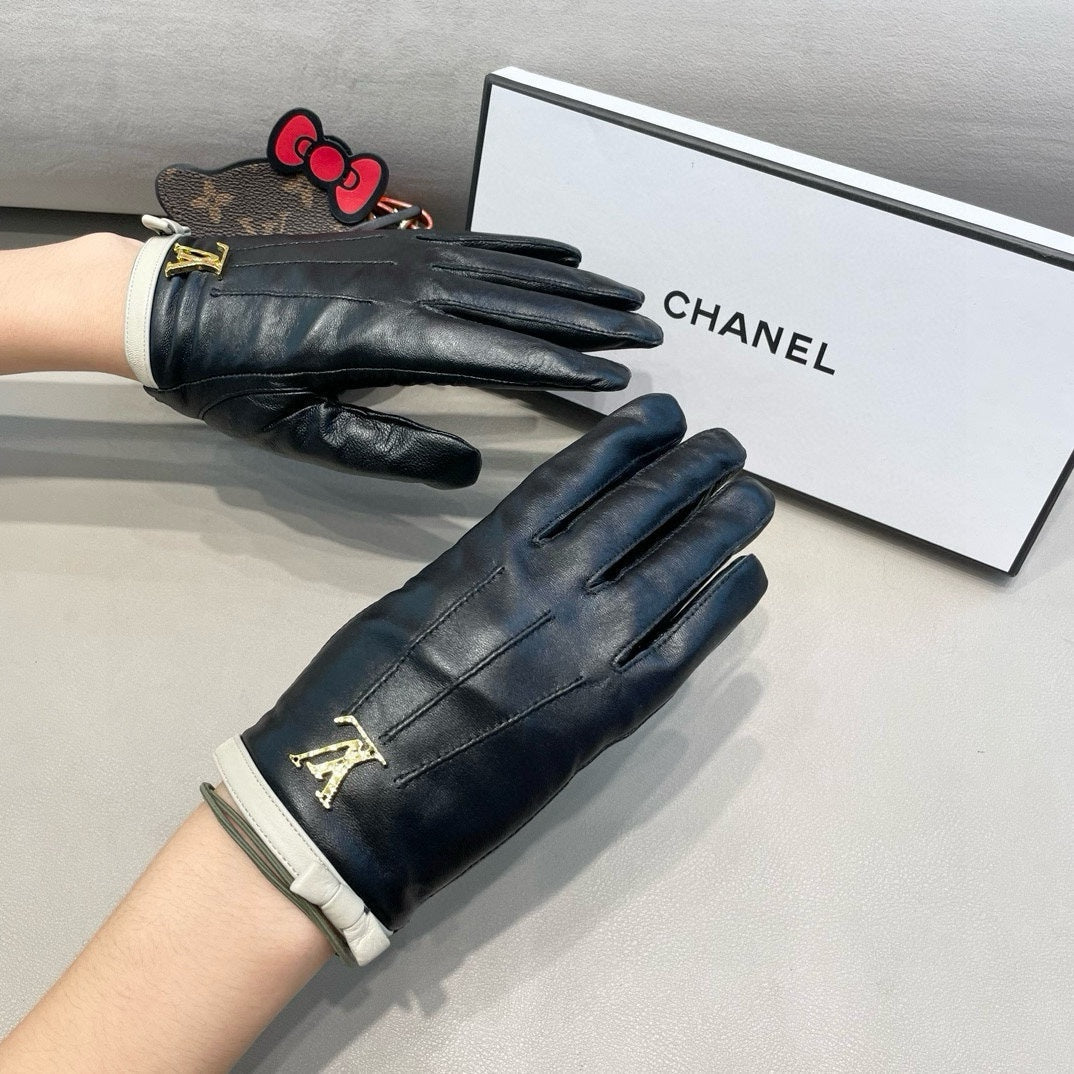 LV Gloves In Black Lambskin 458517