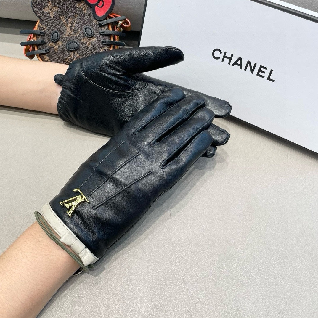 LV Gloves In Black Lambskin 458517