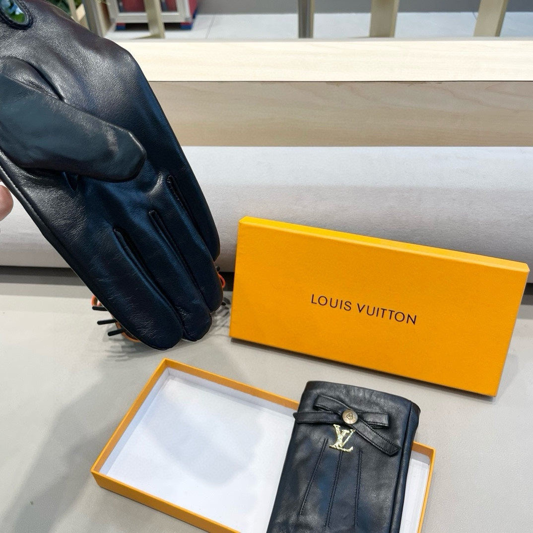 LV Gloves In Black Lambskin 458520
