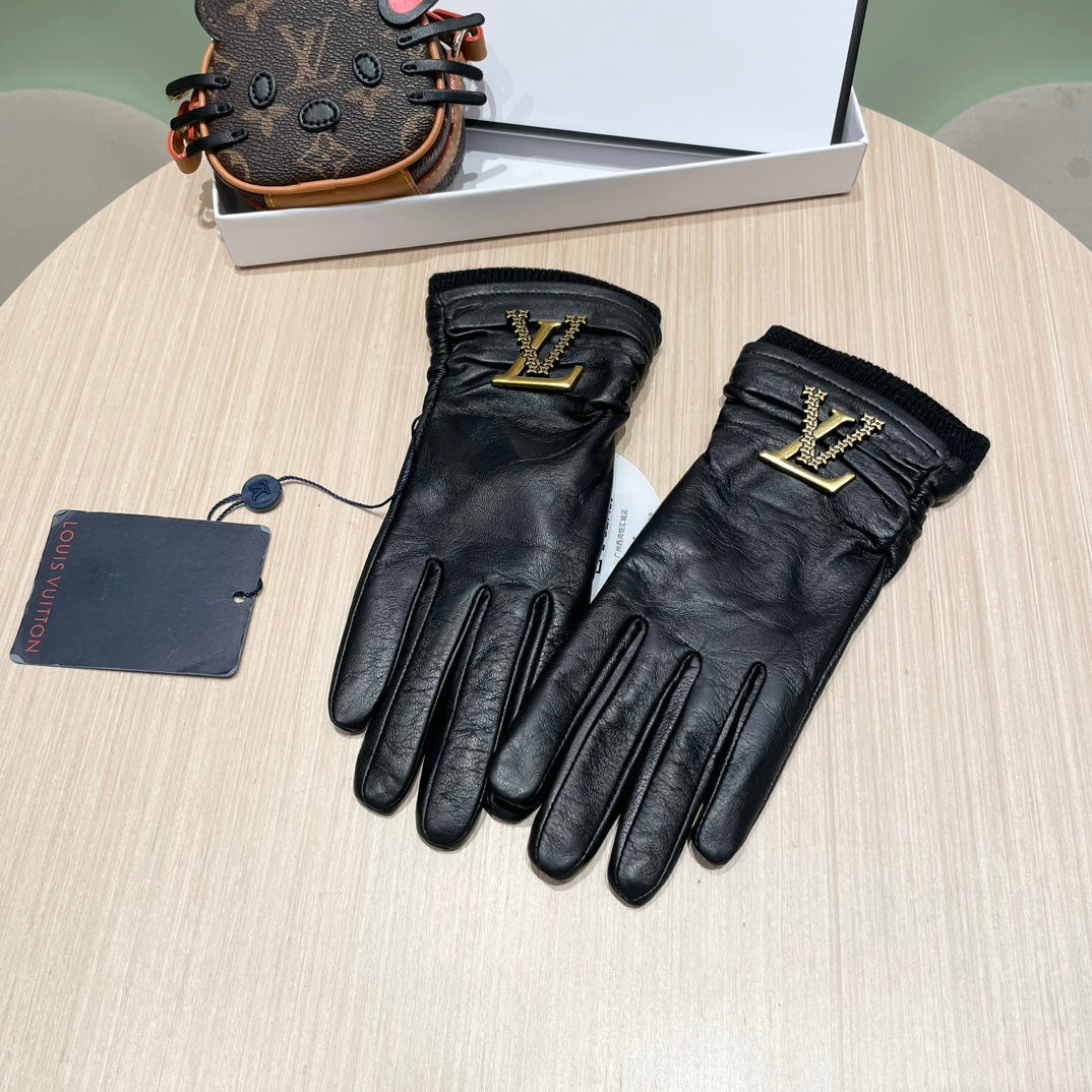 LV Gloves In Black Lambskin 473351