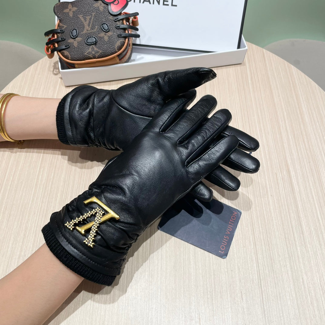 LV Gloves In Black Lambskin 473351