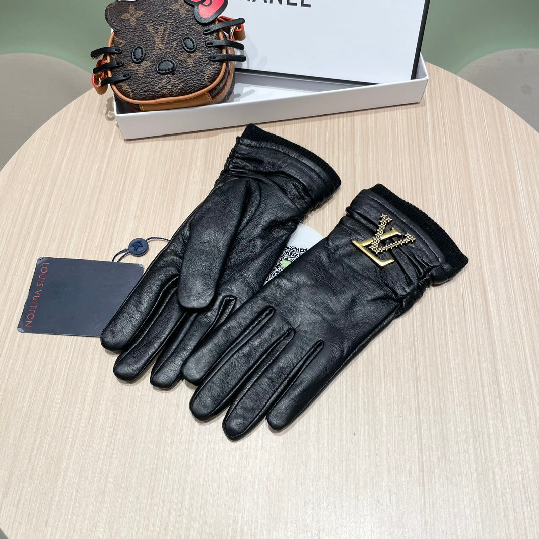 LV Gloves In Black Lambskin 473351