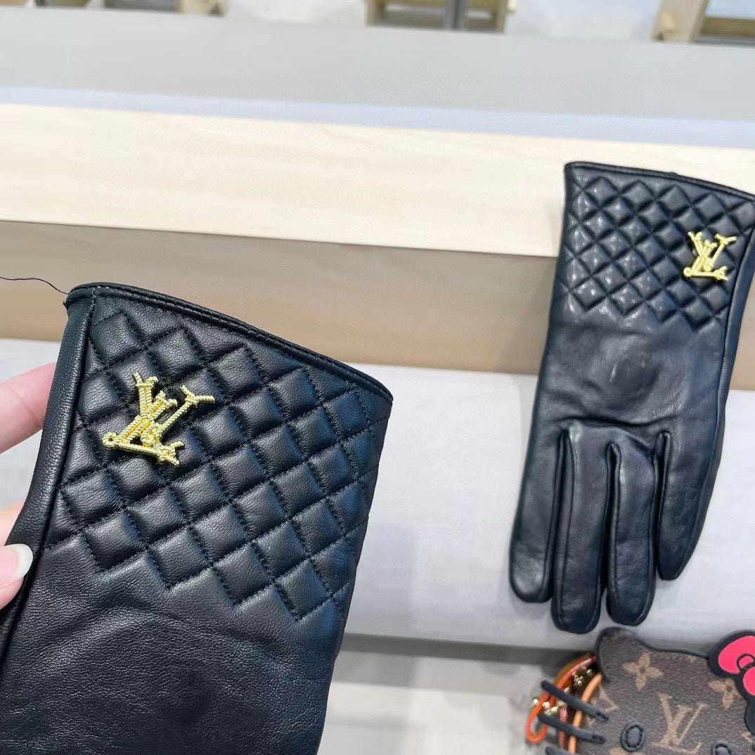 LV Gloves In Black Lambskin 473362